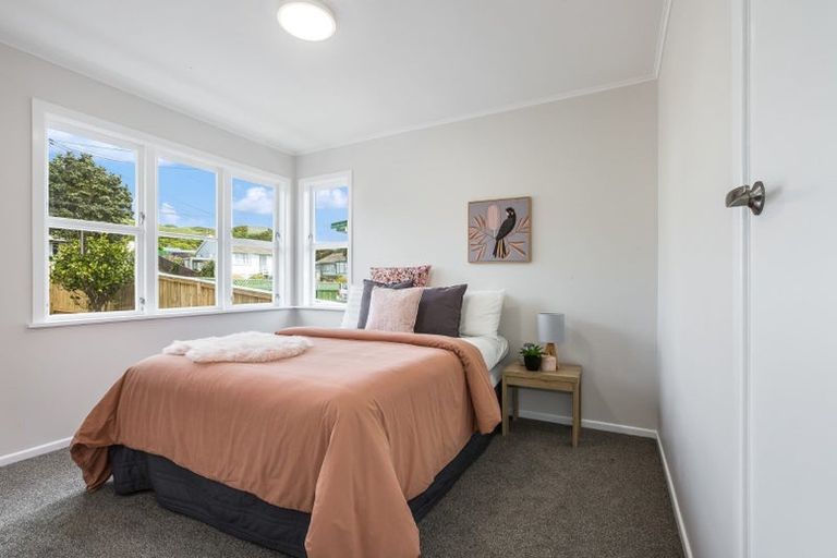 Photo of property in 79 Driver Crescent, Cannons Creek, Porirua, 5024