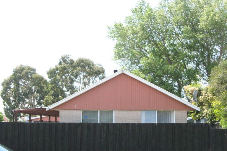 Photo of property in 35 Woodlands Place, Aranui, Christchurch, 8061