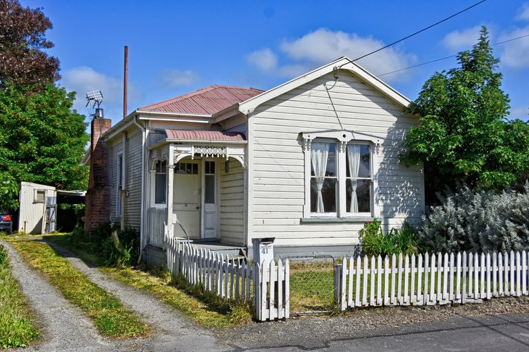 Photo of property in 41 Albert Street, Masterton, 5810