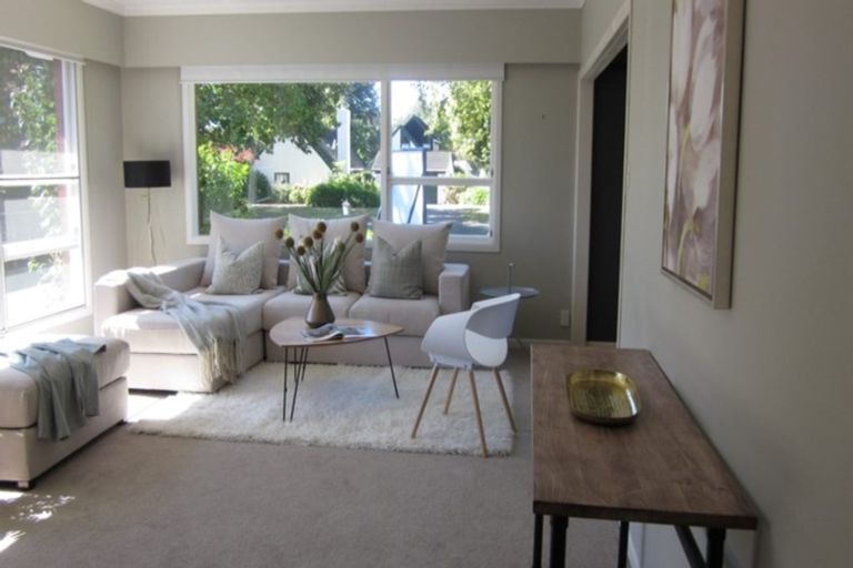 Photo of property in 102 Hall Street, Cambridge, 3434