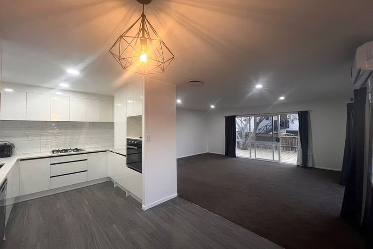 Photo of property in 1/42 Pomaria Road, Henderson, Auckland, 0610