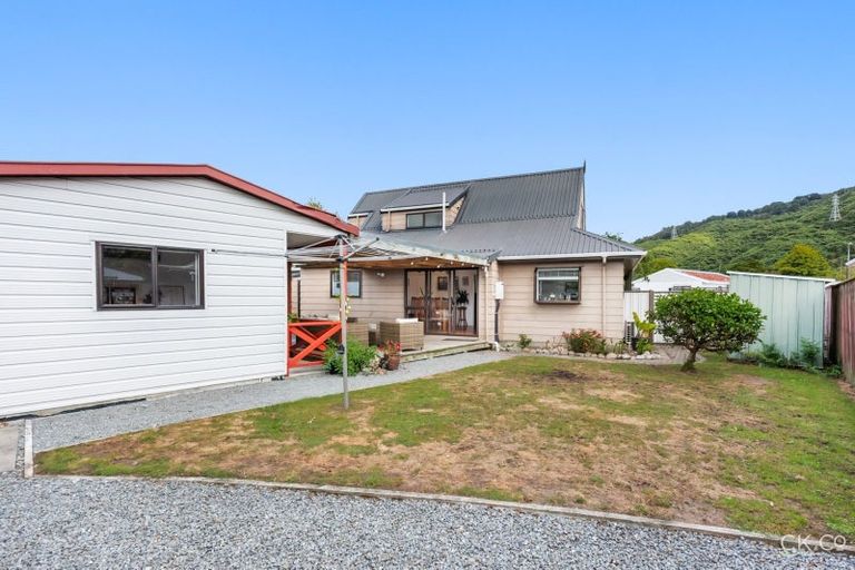 Photo of property in 3 Laredo Grove, Totara Park, Upper Hutt, 5018