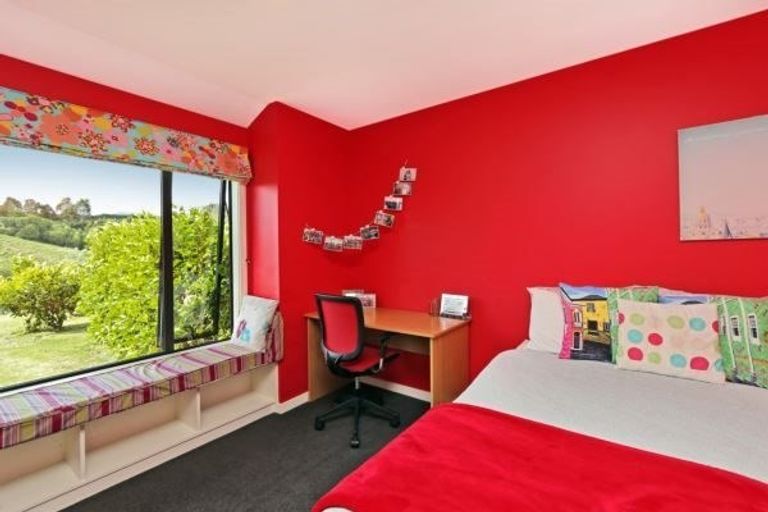 Photo of property in 6 Kempton Park Lane, Havelock North, 4130