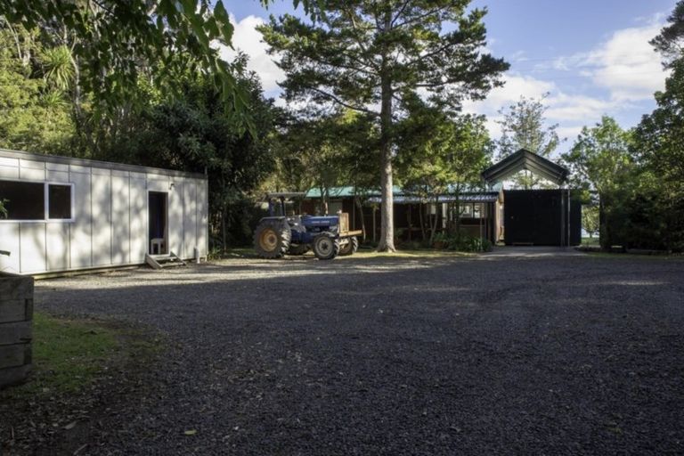 Photo of property in 75b Manawaora Road, Russell, 0272