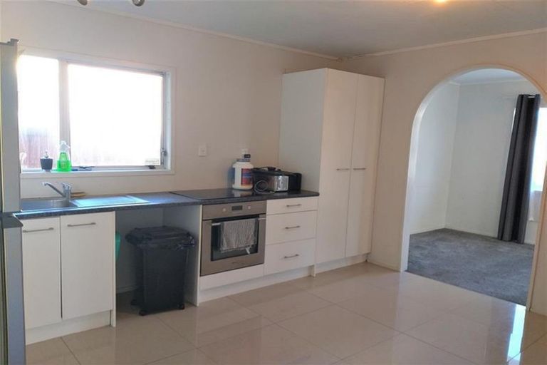 Photo of property in 11 Selago Place, Manurewa, Auckland, 2102