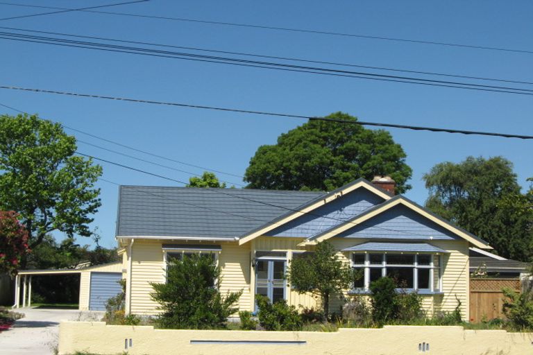 Photo of property in 20 Stapletons Road, Richmond, Christchurch, 8013