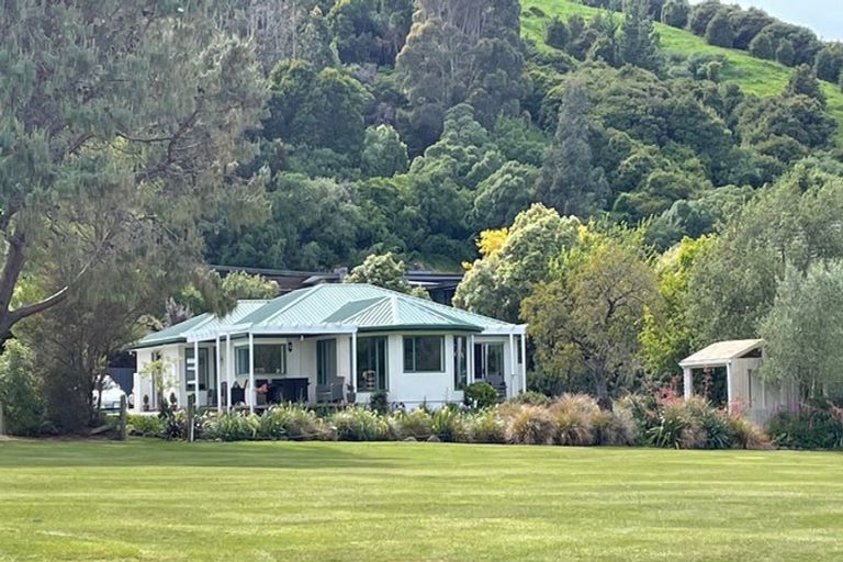 Photo of property in 39b Pawsons Valley Road, Duvauchelle, 7581