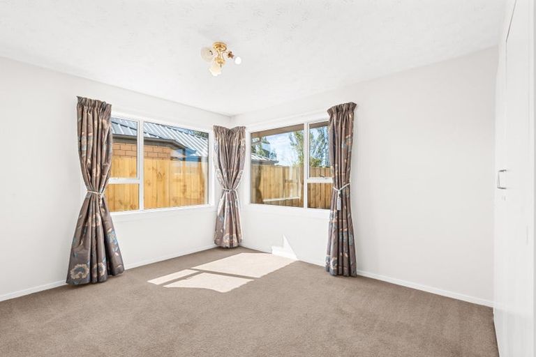 Photo of property in 15 Ebony Street, Bishopdale, Christchurch, 8053