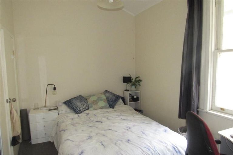 Photo of property in 102 Tinakori Road, Thorndon, Wellington, 6011