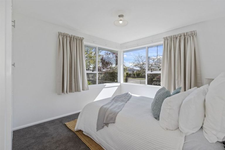 Photo of property in 38 Daniels Road, Redwood, Christchurch, 8051