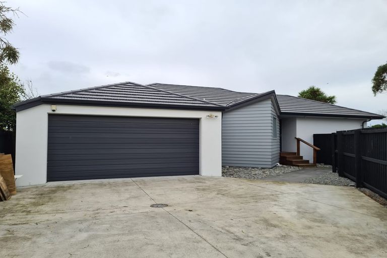 Photo of property in 36a Cradock Street, South New Brighton, Christchurch, 8062