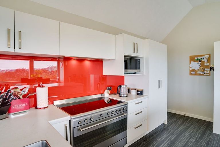 Photo of property in 5 Larkins Street, Helensburgh, Dunedin, 9010