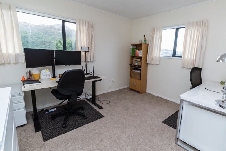 Photo of property in 8a Furlong Crescent, Churton Park, Wellington, 6037