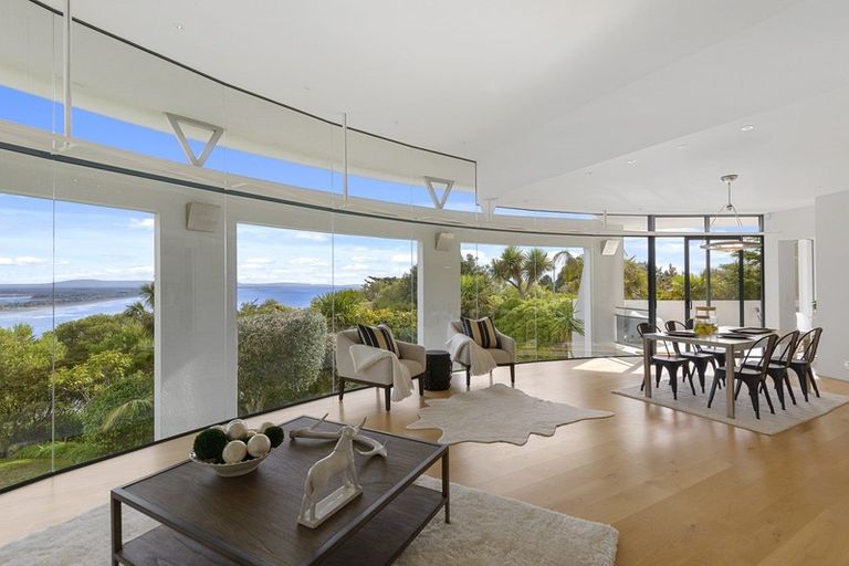 Photo of property in 142 Scarborough Road, Scarborough, Christchurch, 8081