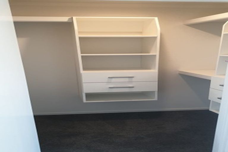 Photo of property in 21 Royal Crescent, Papamoa, 3118