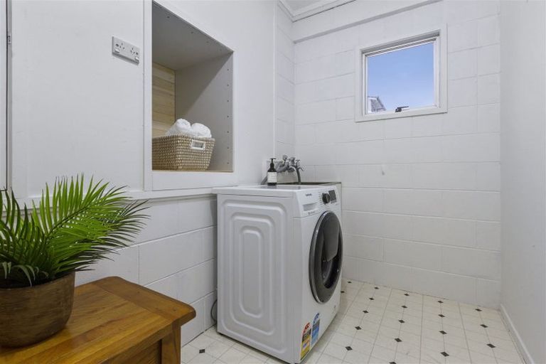 Photo of property in 2/101 Kowhai Road, Mairangi Bay, Auckland, 0630