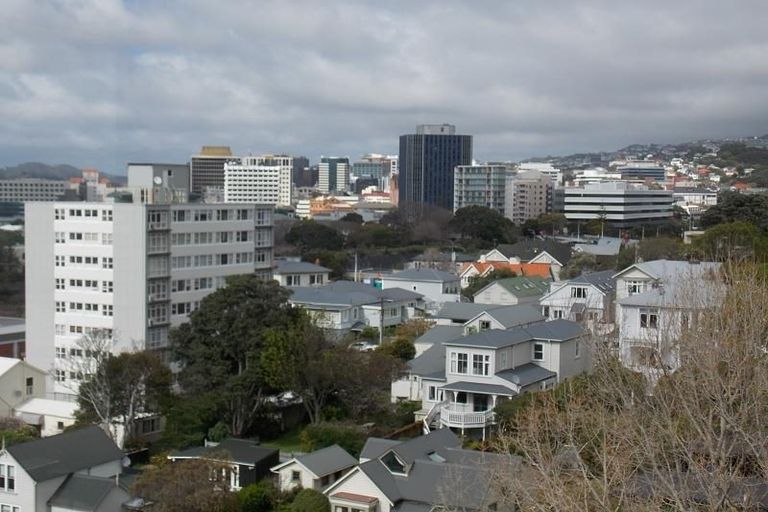 Photo of property in Mansfield Towers, 1 Grant Road, Thorndon, Wellington, 6011