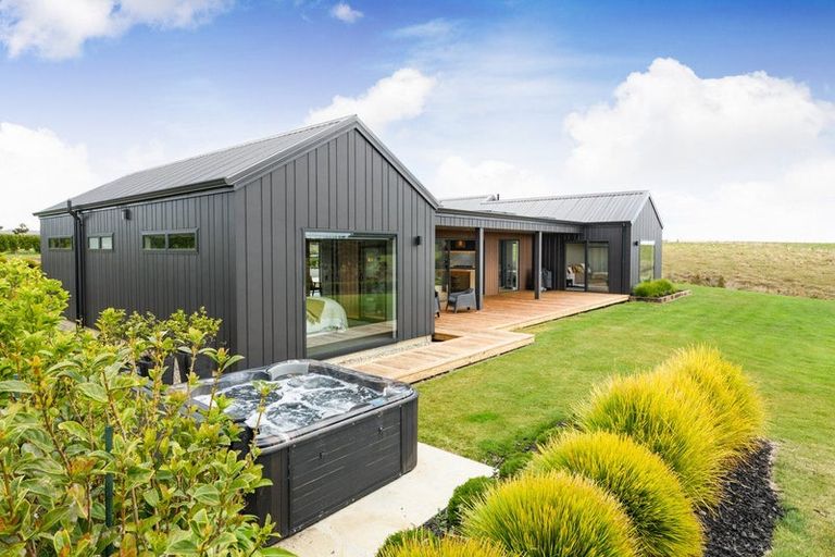 Photo of property in 17 Mataki Lane, Halcombe, Feilding, 4779