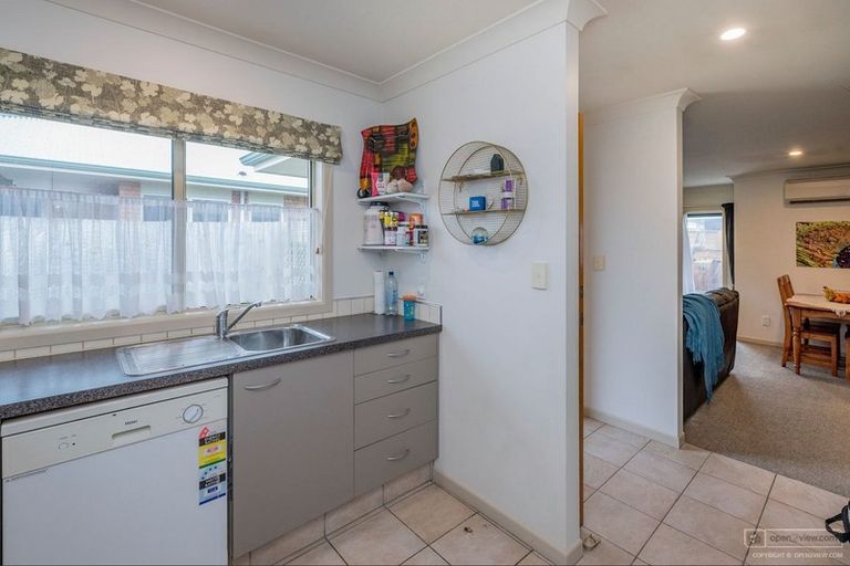 Photo of property in 20b Reeve Street, Levin, 5510
