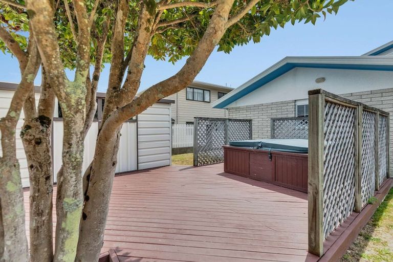 Photo of property in 9 Golders Place, Richmond Heights, Taupo, 3330