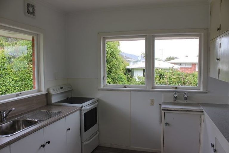 Photo of property in 1/13 Stanley Avenue, Milford, Auckland, 0620