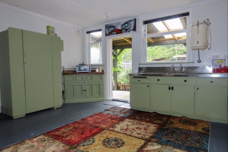 Photo of property in 69 Shiel Street, Reefton, 7830