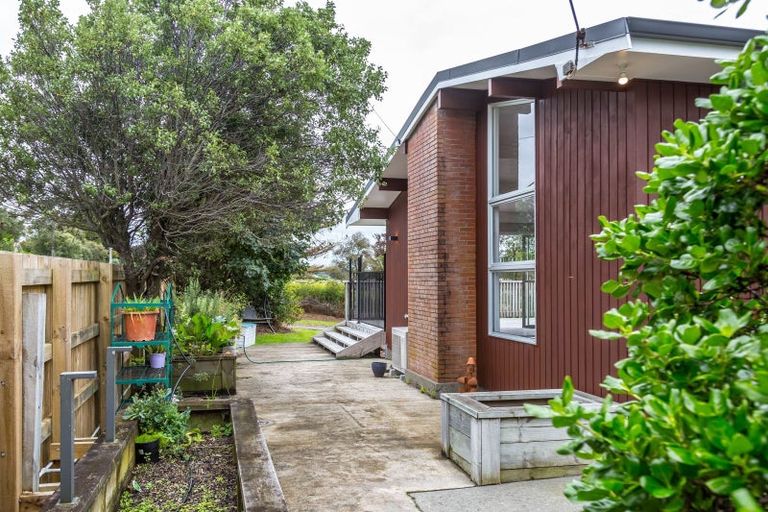Photo of property in 16 Hickson Street, Featherston, 5710