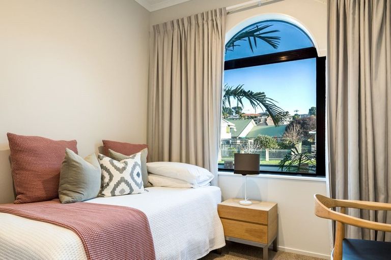 Photo of property in 39 Picasso Drive, West Harbour, Auckland, 0618