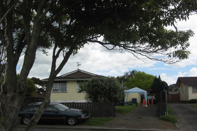 Photo of property in 2/19 Funnell Place, Manurewa, Auckland, 2102