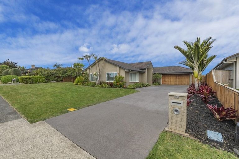 Photo of property in 42 Grace James Road, Pukekohe, 2120