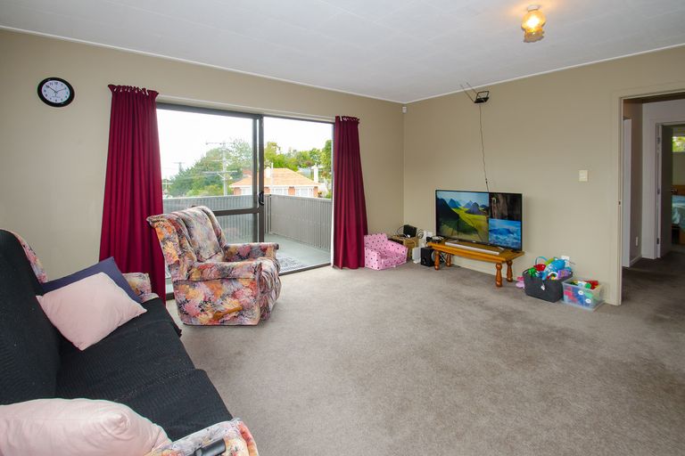 Photo of property in 12 Glen Road, Mornington, Dunedin, 9011