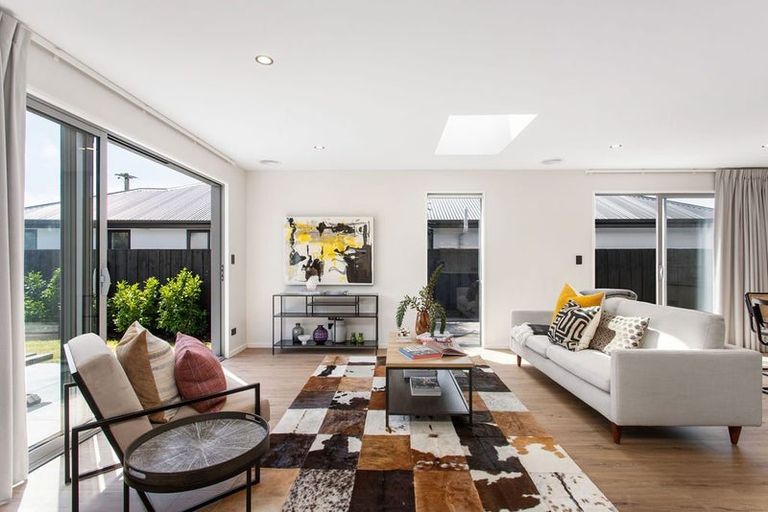 Photo of property in 408a Bower Avenue, Parklands, Christchurch, 8083