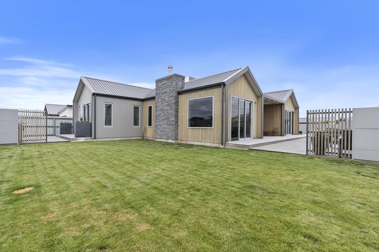 Photo of property in 21 Grandvue Drive, Twizel, 7901