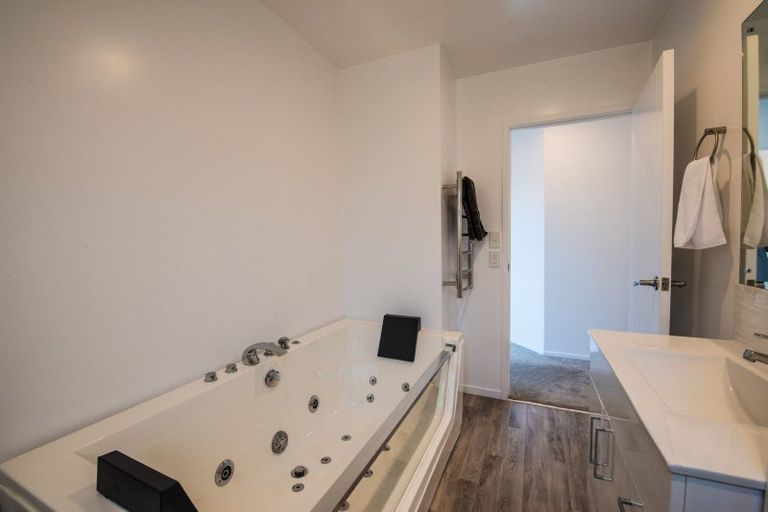 Photo of property in 2 Park Avenue Mews, Ohakune, 4625