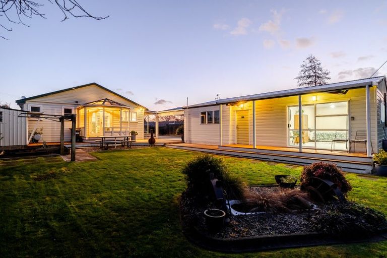 Photo of property in 1 Edward Street, Pahiatua, 4910
