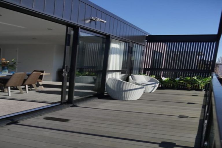 Photo of property in 4/275 Kilmore Street, Christchurch Central, Christchurch, 8011