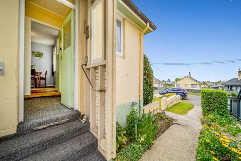 Photo of property in 12 Mclean Street, Oamaru North, Oamaru, 9400