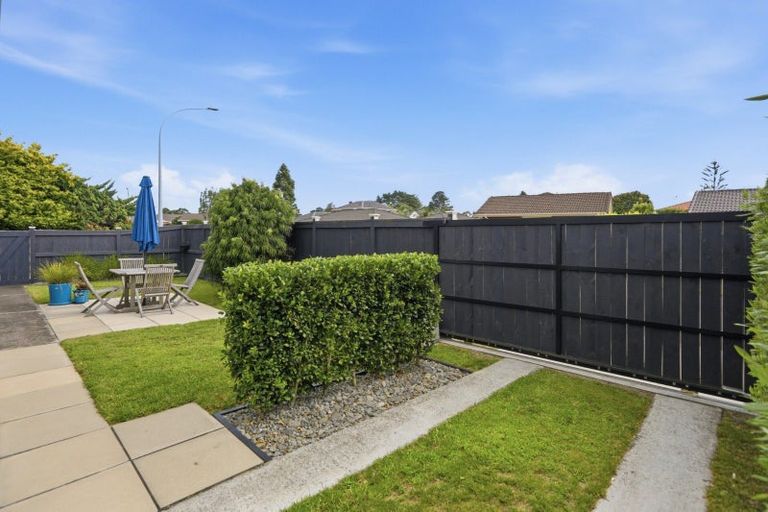 Photo of property in 3a Compton Place, Mount Maunganui, 3116