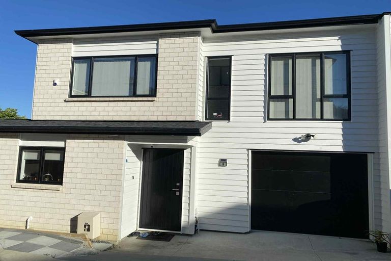 Photo of property in 6 Kohuora Lane, Papatoetoe, Auckland, 2025