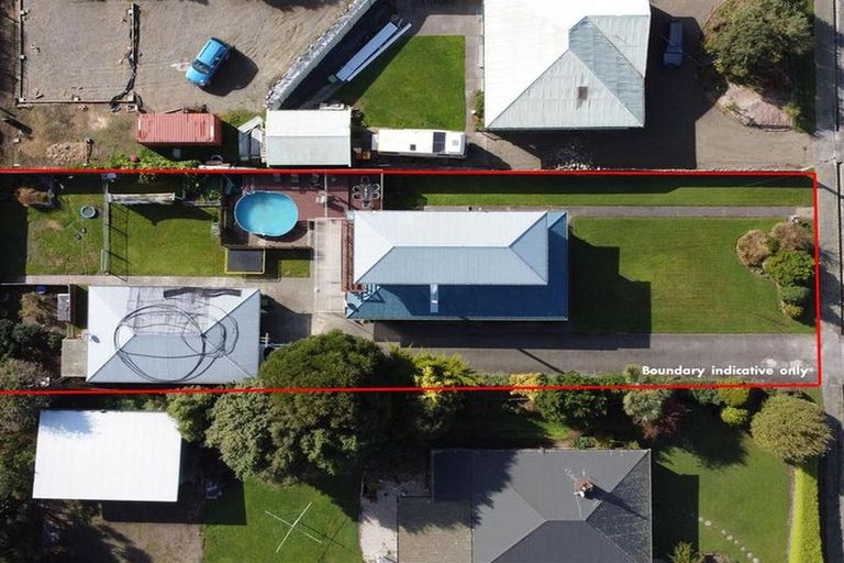 Photo of property in 8 Massey Street, Waimate, 7924