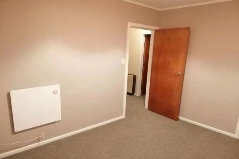 Photo of property in 32 Arapiko Street, Johnsonville, Wellington, 6037