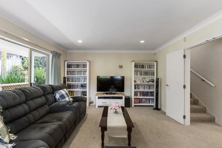 Photo of property in 2/13a Sandspit Road, Cockle Bay, Auckland, 2014