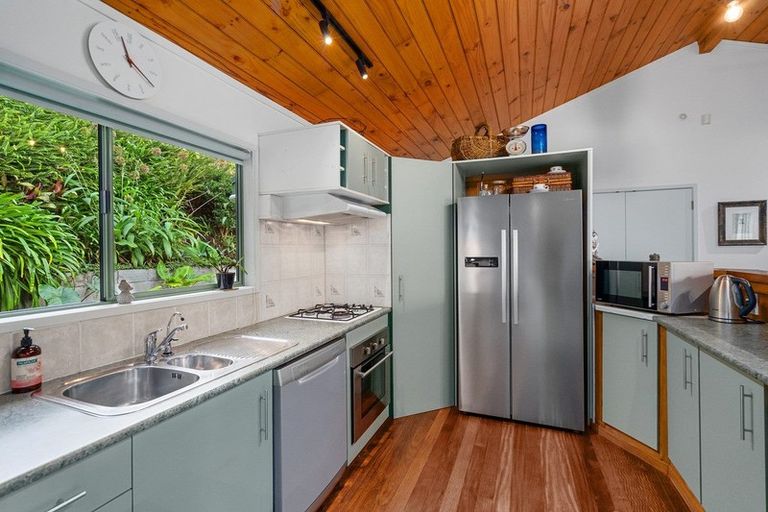 Photo of property in 30 Amokura Drive, Kerikeri, 0230