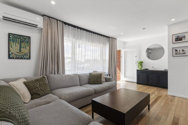 Photo of property in 16b Grassways Avenue, Pakuranga, Auckland, 2010