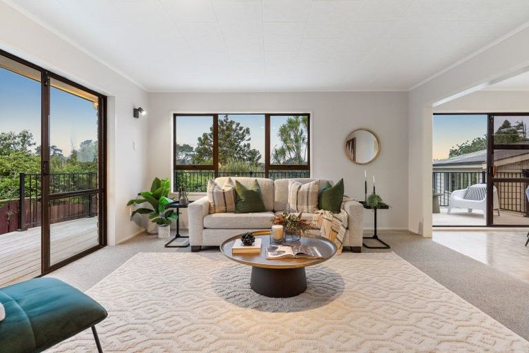 Photo of property in 111 Sandspit Road, Waiuku, 2123