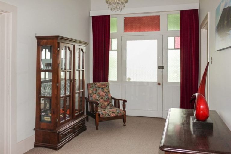 Photo of property in 144a Waikawa Road, Picton, 7220