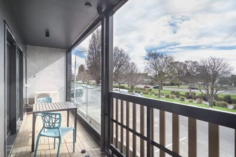 Photo of property in Riverena Flats, 377 Barbadoes Street, Christchurch Central, Christchurch, 8011