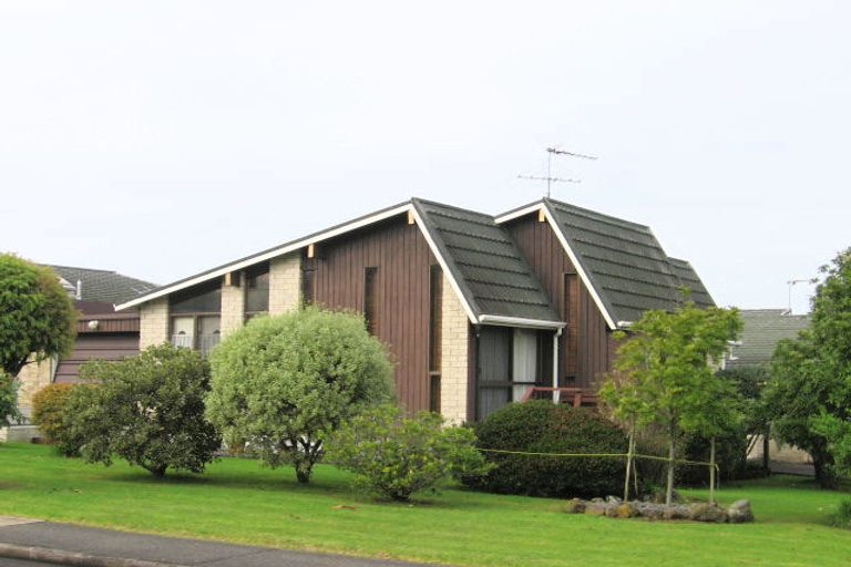 Photo of property in 5a Amorino Drive, Red Beach, 0932