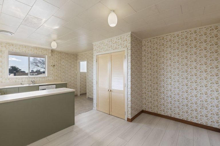 Photo of property in 164a Tukapa Street, Westown, New Plymouth, 4310