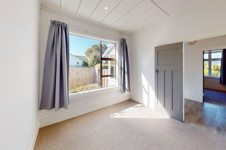 Photo of property in 19 Chelwood Street, Takaro, Palmerston North, 4412